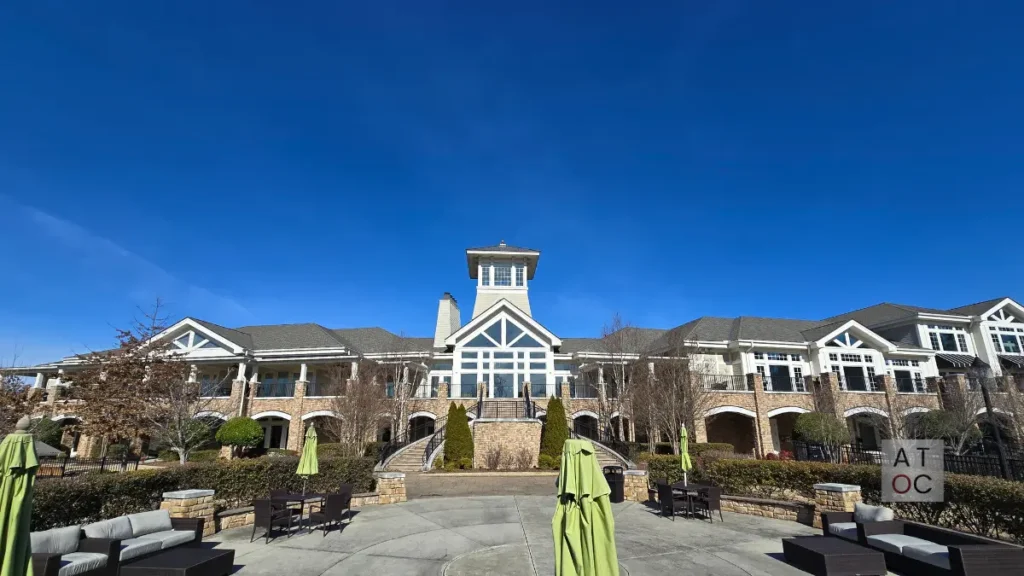 Exterior commercial building painting in the 27617 zip code of Raleigh, NC.